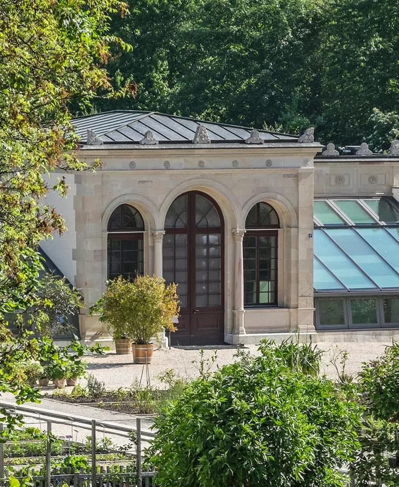 Villa Merian & Restaurant Iris in den Meriangärten 13