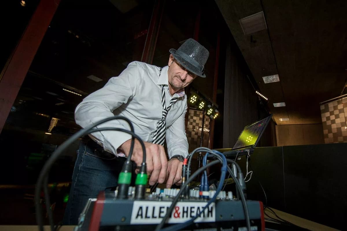 DJ Steven 5
